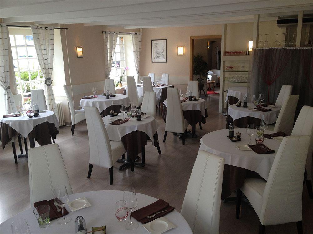Hotel Restaurant De La Marne Paimpol Exterior photo