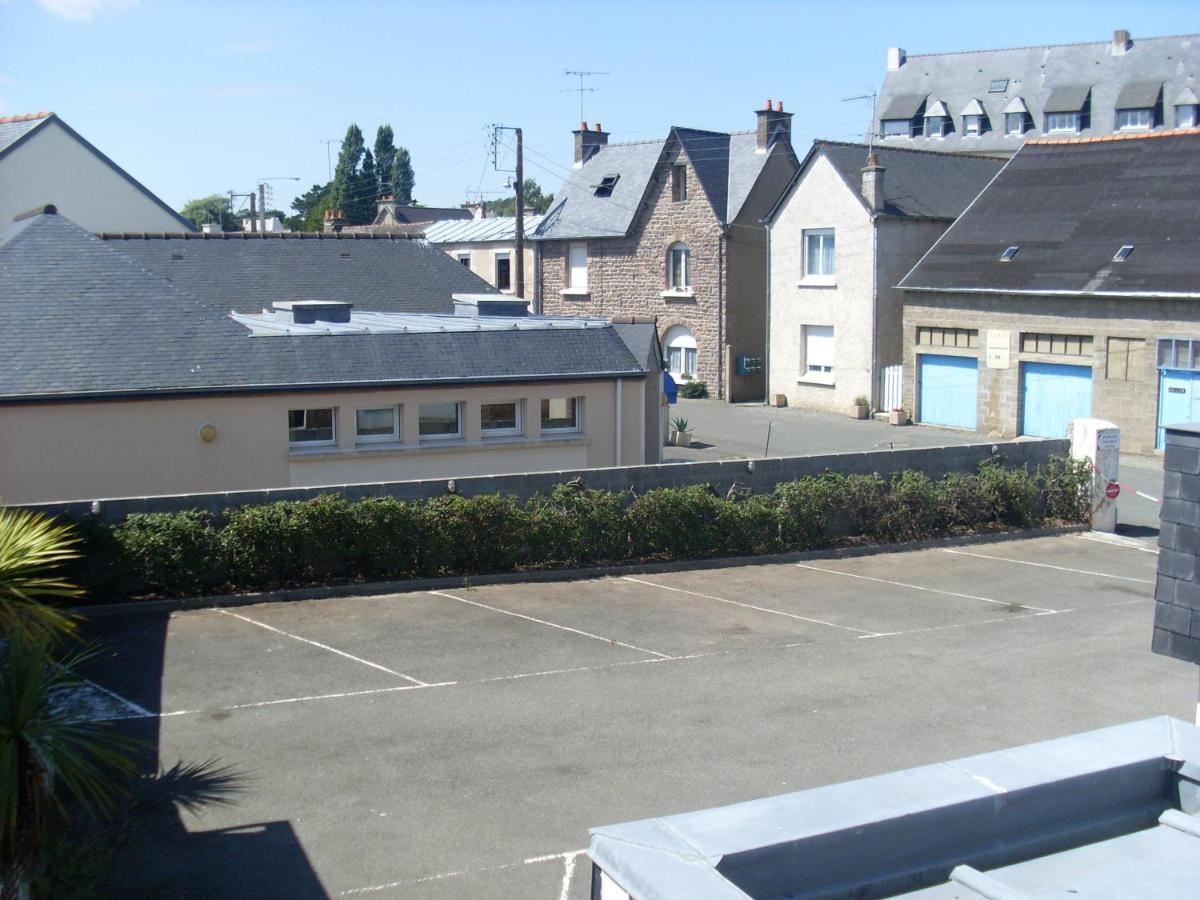 Hotel Restaurant De La Marne Paimpol Exterior photo